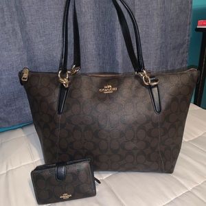 Coach Gallery Tote & Wallet
